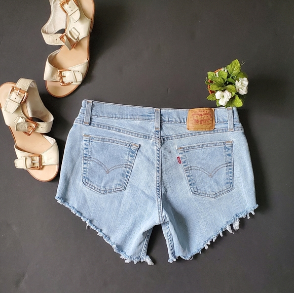 Levi's Pants - Levis 518 Cuttoff Jean Shorts